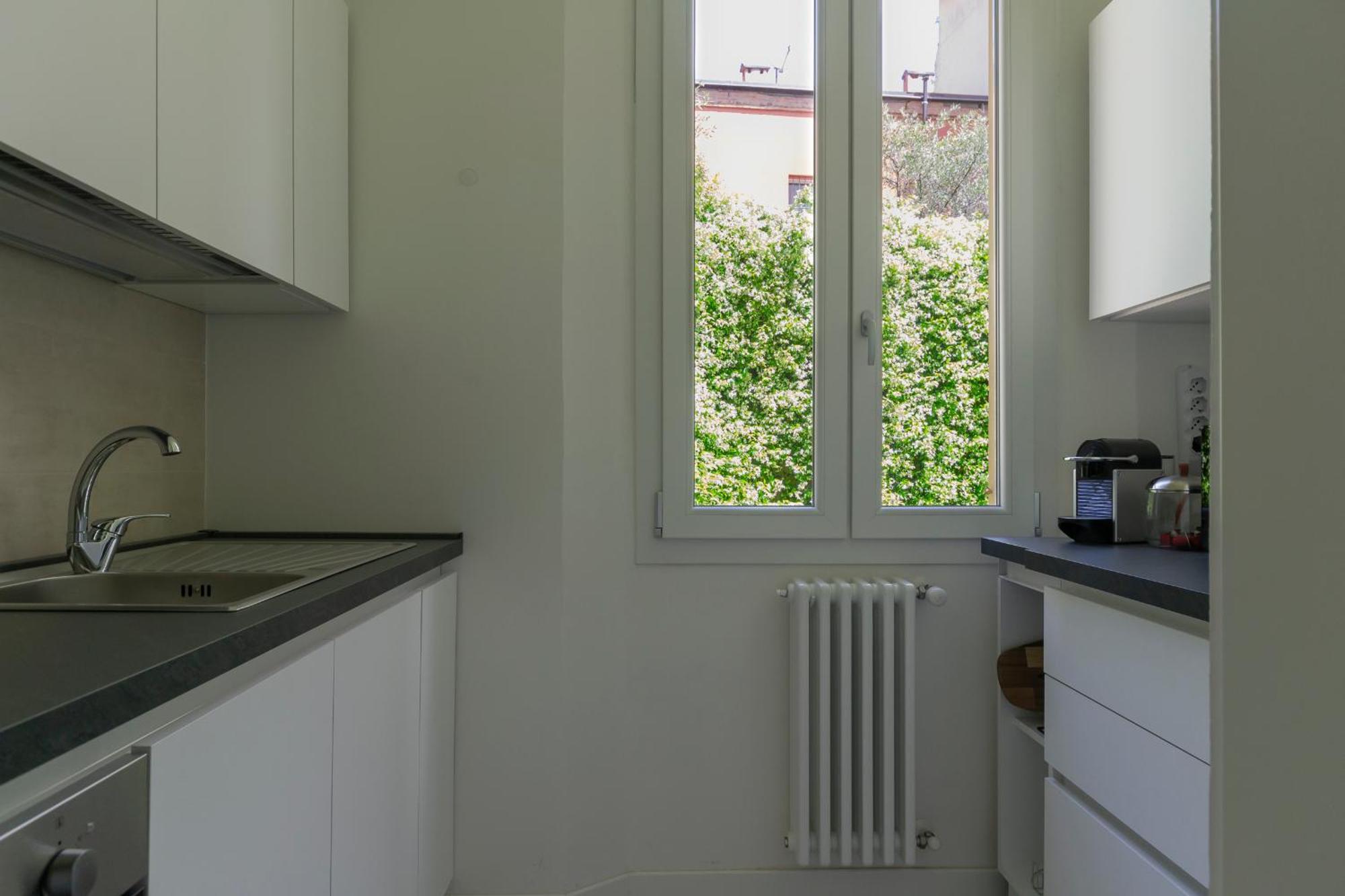 Apartment Amos - 5 Minutes From Piazza Maggiore